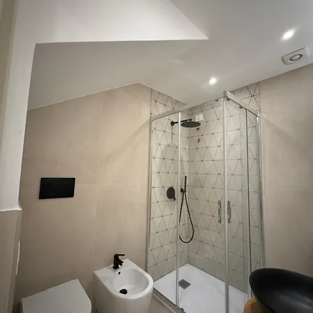 Fourteensuitetropea בית נופש טרופאה