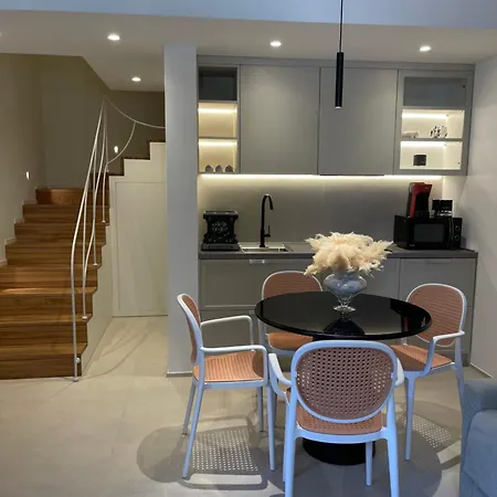 Fourteensuitetropea 펜션 트로페아