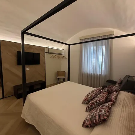 Fourteensuitetropea Casa vacanze *