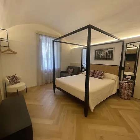 Fourteensuitetropea *