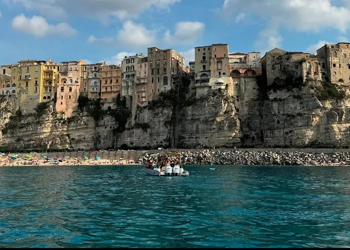Fourteensuitetropea Tropea