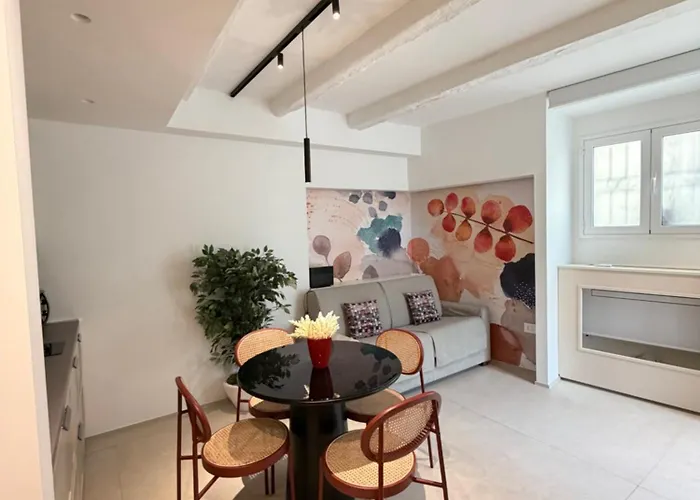 Fourteensuitetropea *